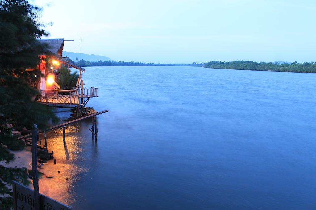 Samon Village Kampot Exterior photo